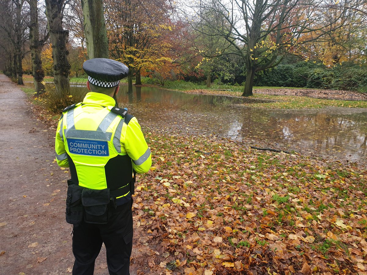 Being shadowed by CPO 2494 this week. Yesterday was a day of welfare checks on several residents. Today a quick check on Highfields Park water safety equipment (all in order). The heavy rainfall however is not showing signs of of stopping.. #CPOduties #WelfareChecks #WaterSaftey