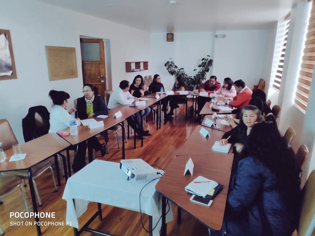 SergioAguinaga6's tweet photo. Toda la semana nuestro compañero
🧔@carlos_s_v #AMASFácil
👌💚@GrupoAMAS #RedAdapta @PlenaMadrid está impartiendo dos cursos de 🙂📙 #lecturafácil en 🇪🇨#Quito #Ecuador gracias a @aecidecuador @fepapdem 🙌 https://t.co/RXf62hhuKs