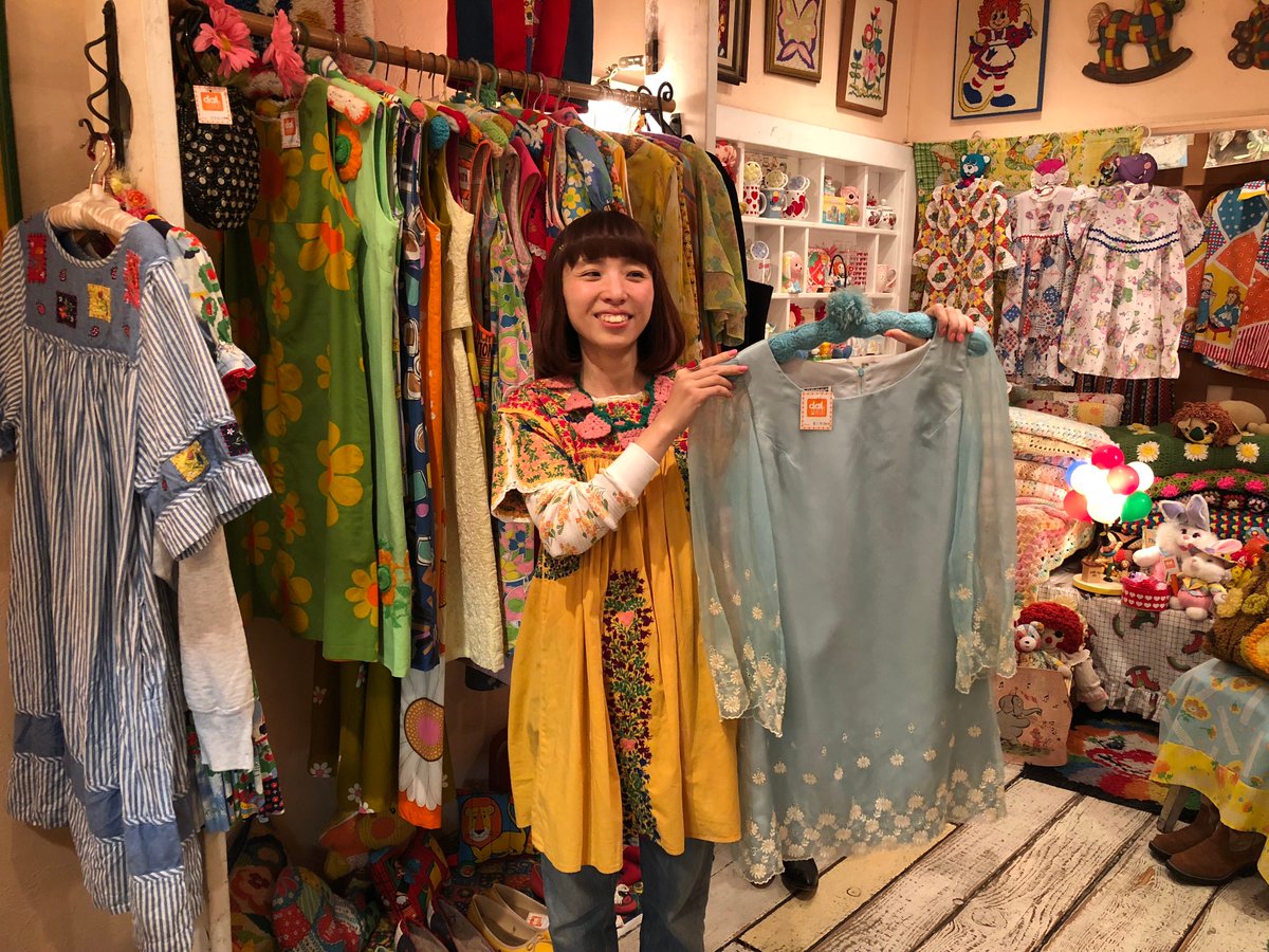 I had the joy of visiting  @daidai_koenji, one of Tokyo's great vintage shops, where the marvelous Mio Ojima transforms her US flea market finds (she loves the Rose Bowl Flea Market, btw) into artful fashion.