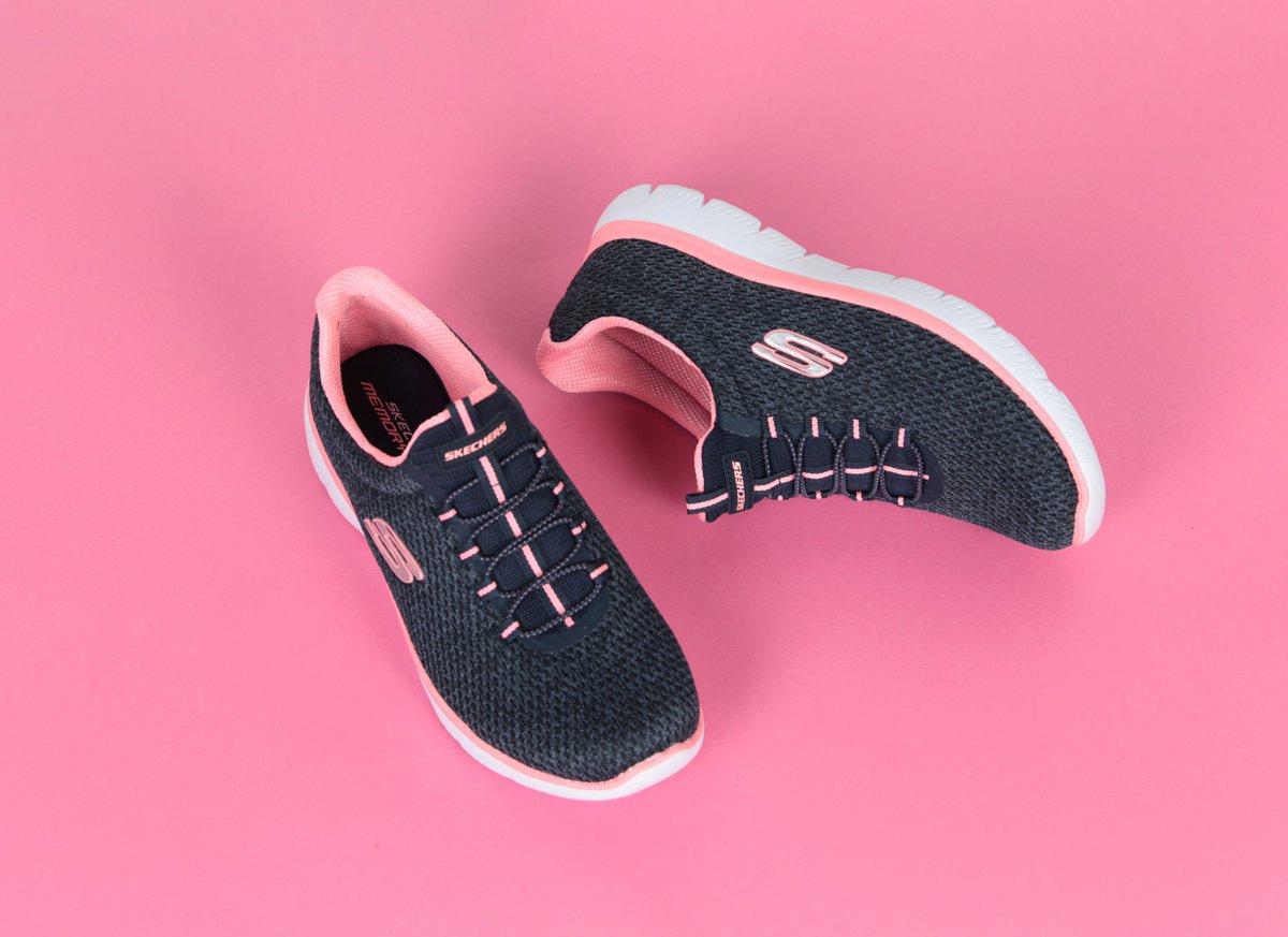 skechers summits striding