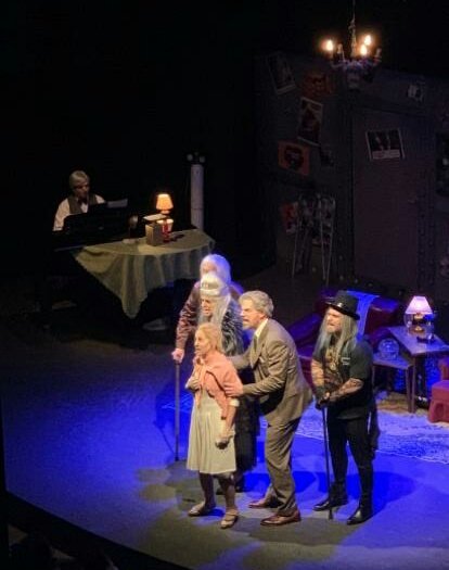 ¡ATENCION!
La función de hoy
MARTES 12 
es a las 20hs