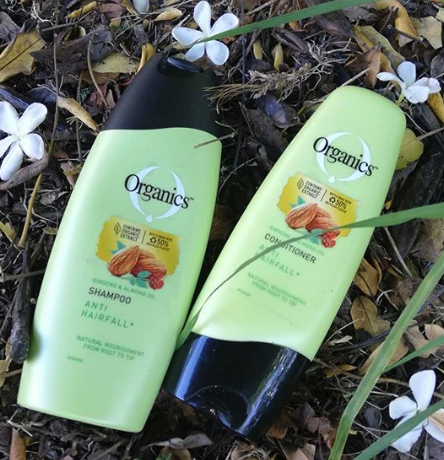 rubybox_beauty's tweet photo. Some of our lovely rubies have received their NEW Organics Anti-Hairfall Shampoo & Conditioner to test & review.
Keep a lookout for their reviews on rubybox.
#rubyboxorganics #TheOrganicsLife #antihairfall #rubybox https://t.co/Nec83Mj3Ac