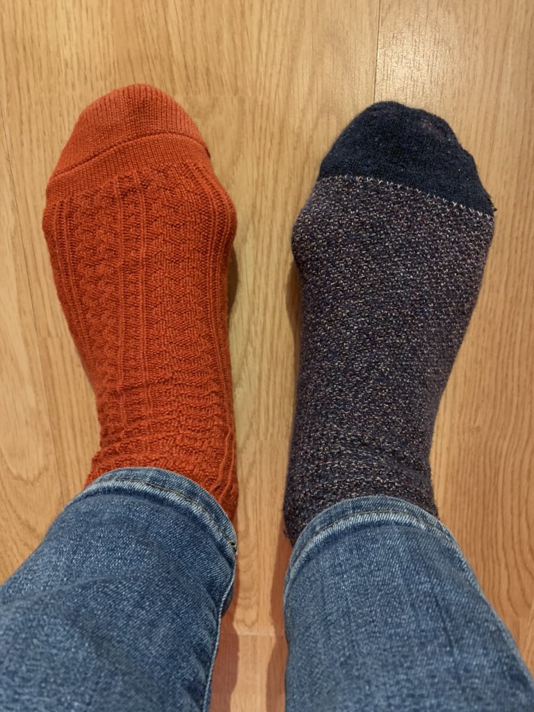 RuthC_writes's tweet image. Time to get my socks on! @andyoddsock @ABAonline #OddSocks #oktobedifferent