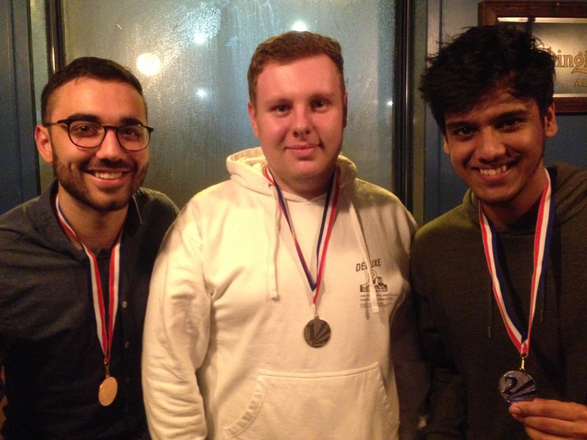 Fifapub's tweet image. FIFAPUB IS BACK, EVERY MONDAY

Full House in our first night of #FIFA20

A really nice mixture of new comers, regulars and legendary players as Rolls Reus or Griffish (who ended up 3rd)

THANKS for making it so special

WHERE? @craftbeercoEC1

BOOKINGS: fifapub.com/tournament/18t…