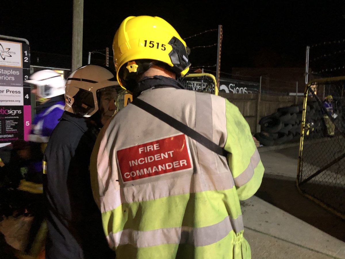 craigmgregory's tweet photo. Great Hazmat Exercise last night at Bishops Waltham testing initial actions to a persons reported incident. #removeremoveremove Thanks to Abbey Tyres for the venue. https://t.co/JexitSZatc