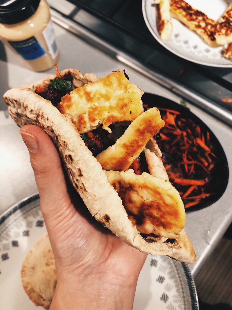 jo_fisher_'s tweet image. I got the @mobkitchenuk Veggie cookbook for my birthday at the weekend, and whipped up my first recipe last night: Halloumi &amp;amp; Baba Ganoush pittas. 

They went down very well - and I’ve got leftovers for lunch today! 🍆 🥙  #mobkitchen