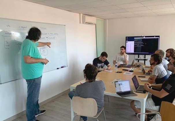 Sessió team building de TDD i algoritmia 👨🏻‍💻 a <a href="/digital4andorra/">Digital4Andorra</a> .
Sesión team building de TDD y algoritmia 👨🏻‍💻 en D4A
.
#teambuilding #developer #andorra #digital4andorra #developers #digital #tech #digitalart #development #backend #magento #magento2 #office #escaldes