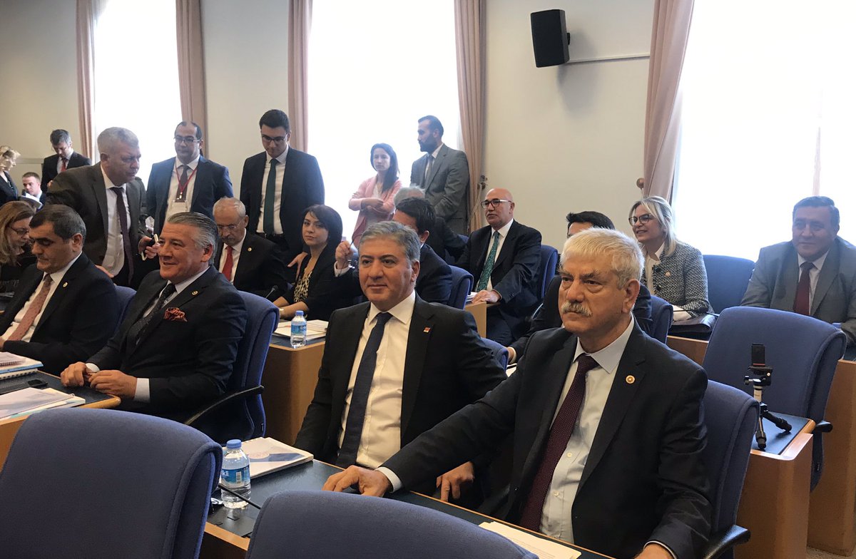 muratemir_dr's tweet photo. Bugün Plan Bütçe Komisyonunda Bakan @drfahrettinkoca ya söz verilip de atanması yapılmayan 17689 sağlık personelinin neden henüz göreve başlatılmadığını soracağız.
#MeclisSağlıkçıyıDuyar https://t.co/iB0VpkzLb0