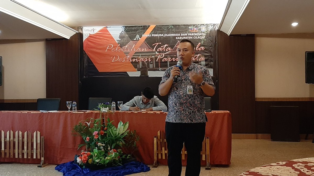 Sesi 3 :
Perencanaan Pengembangan Destinasi Wisata di Cilacap
bersama Annas Wahyu Purwanto, S.Kom., M.T.
(Dinas Porapar Kab Cilacap)

#GenPiCilacap