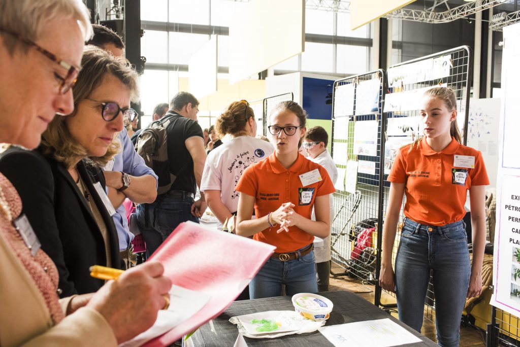 Sciences_Ecole's tweet photo. Prolongation des inscriptions au concours CGénial jusqu'au 14 novembre 2019 - https://t.co/zxNmiDR3QD https://t.co/9c5EdCIURE