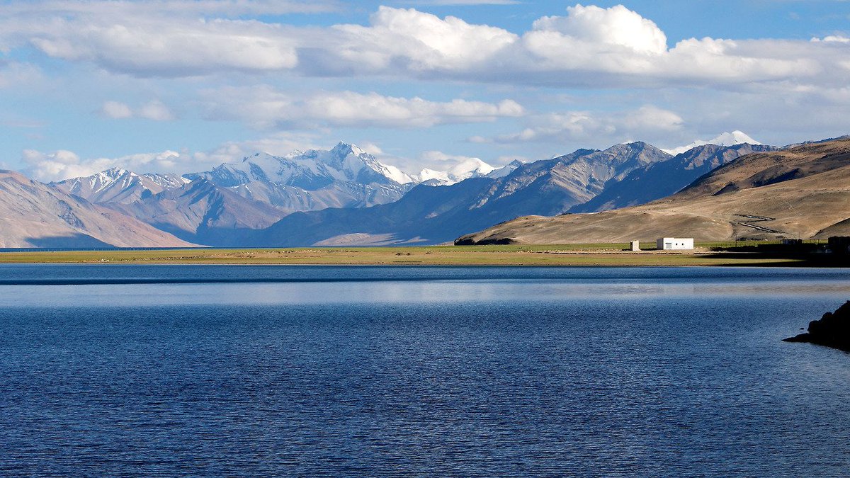 BlogBikers's tweet image. Ladakh is a kind of paradise. Isn't it? #ladakh #beauty #landscape #lake #india
