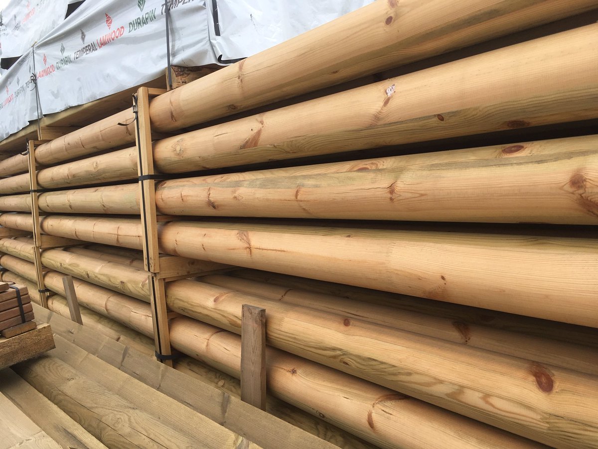 #FSC #UC4 #PINE #GLULAM, produced in our Polish sawmill to the most stringent of standards. Kilned twice to ensure the integrity of the lamination - resulting in a stable product with full sapwood protection from rot and decay. Available in C24 Square and rounds!