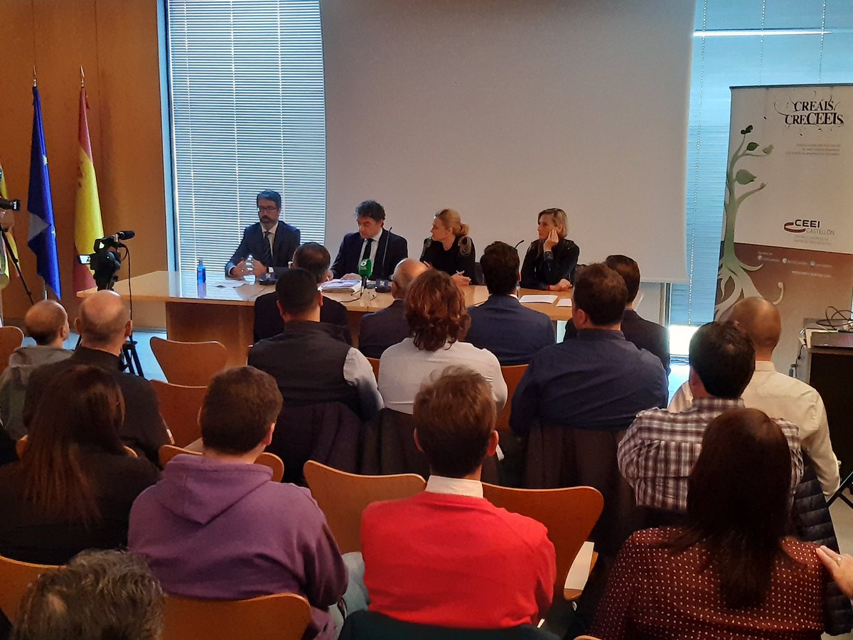 CEEICastellon's tweet image. . @JustoVellon en Turisme Futur 2019 (I Networking de Tecnología y Turismo de la CV) destaca el valor de #SOMAtechhub como dinamizador de las relaciones entre el sector tecnológico y el resto de sectores de la economía, como el #turismo.