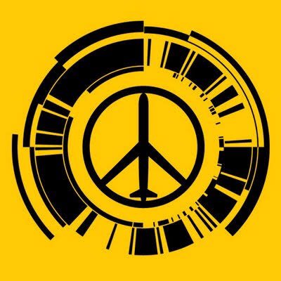 Naoki440 作中のピースマークは戦略爆撃機をモチーフにした核抑止による平和マーク Naoki440 作中のピースマークは戦略爆撃機をモチーフにした核抑止による平和マーク