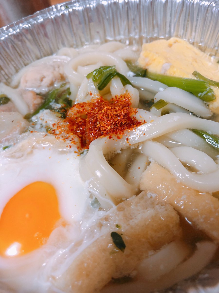 ぽてりんこ フードアナリストyoutuber ファミマの冷凍鍋焼きうどん美味しかったけど一味入れすぎて胃が痛いwww ファミマ 冷凍鍋焼きうどん 一味入れすぎて胃が痛い