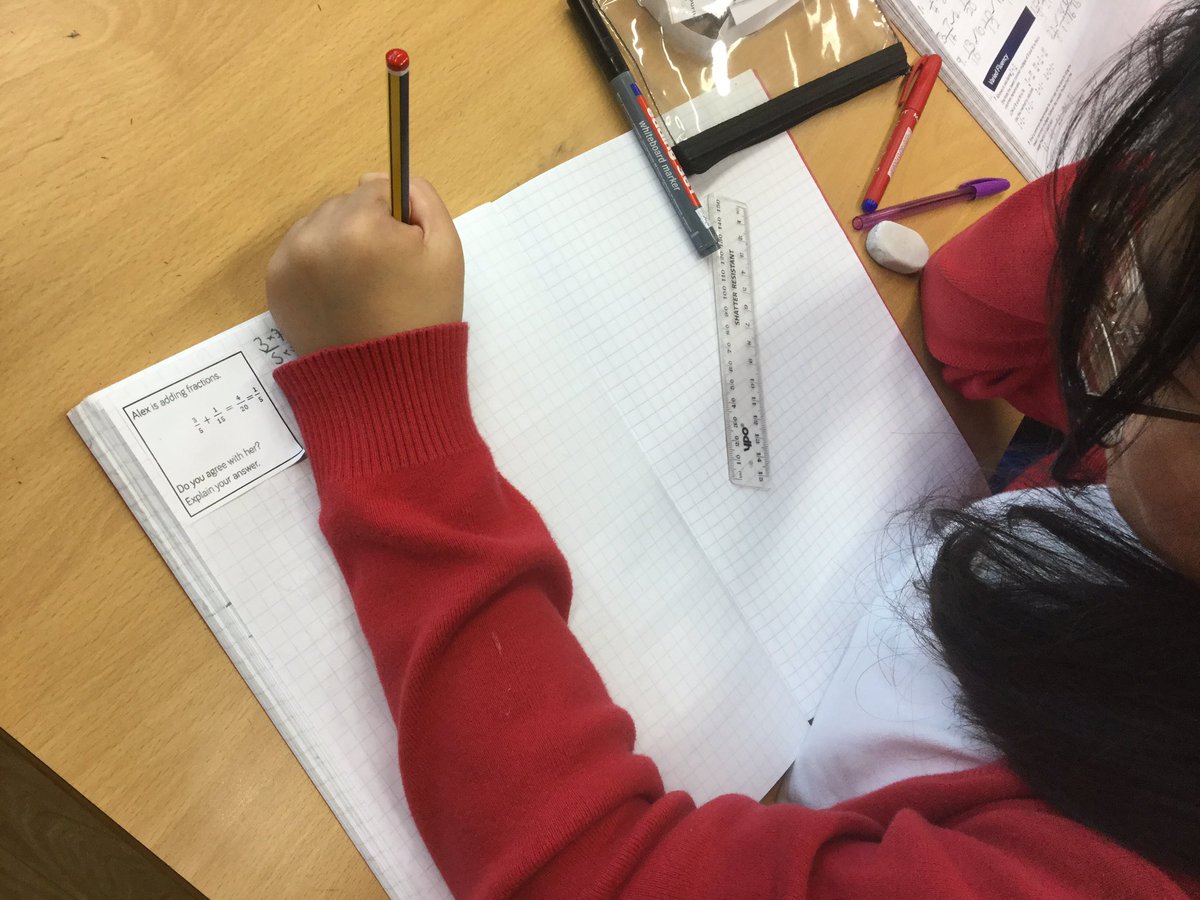 HGPAMrsW's tweet photo. We ❤️ Fraction! #addingandsubtractingfractions @WhiteRoseMaths https://t.co/VNxPLijv23