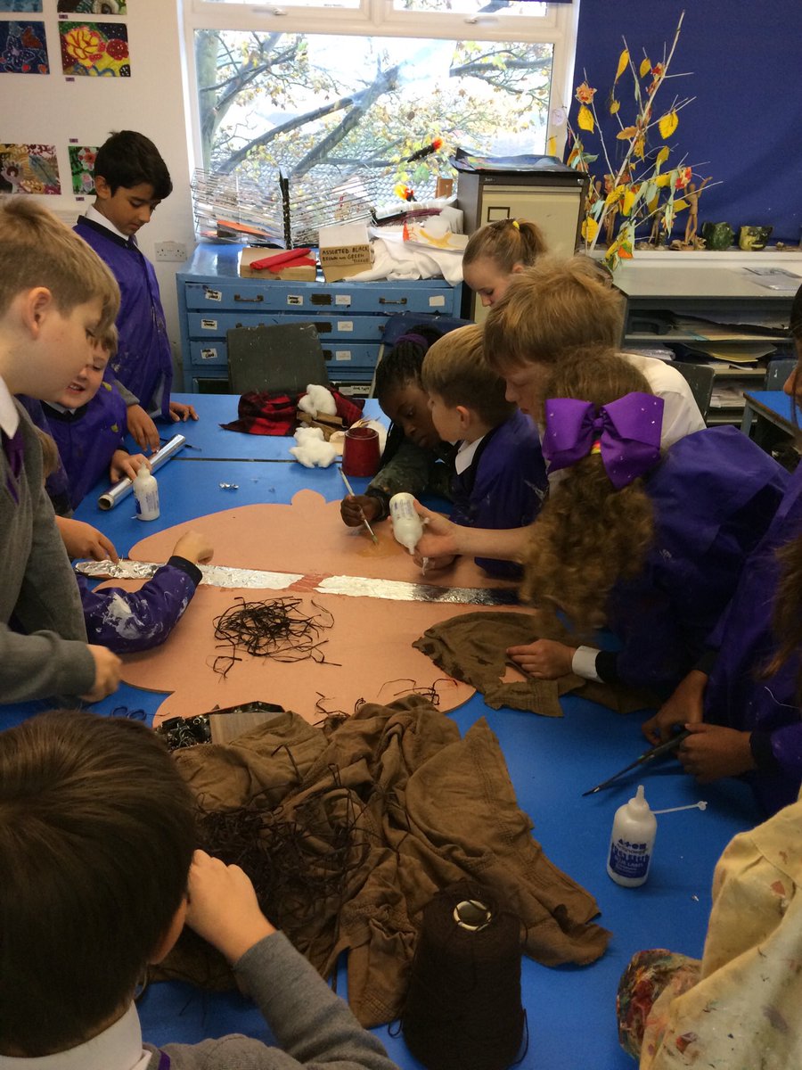 EPSArts's tweet image. The children have been busy working on the ‘Prince and The Pauper’ board, for this year’s production at ‘The New Vic’ Theatre. See it in situ at The New Vic! @EdenhurstSchool #EPSInspire