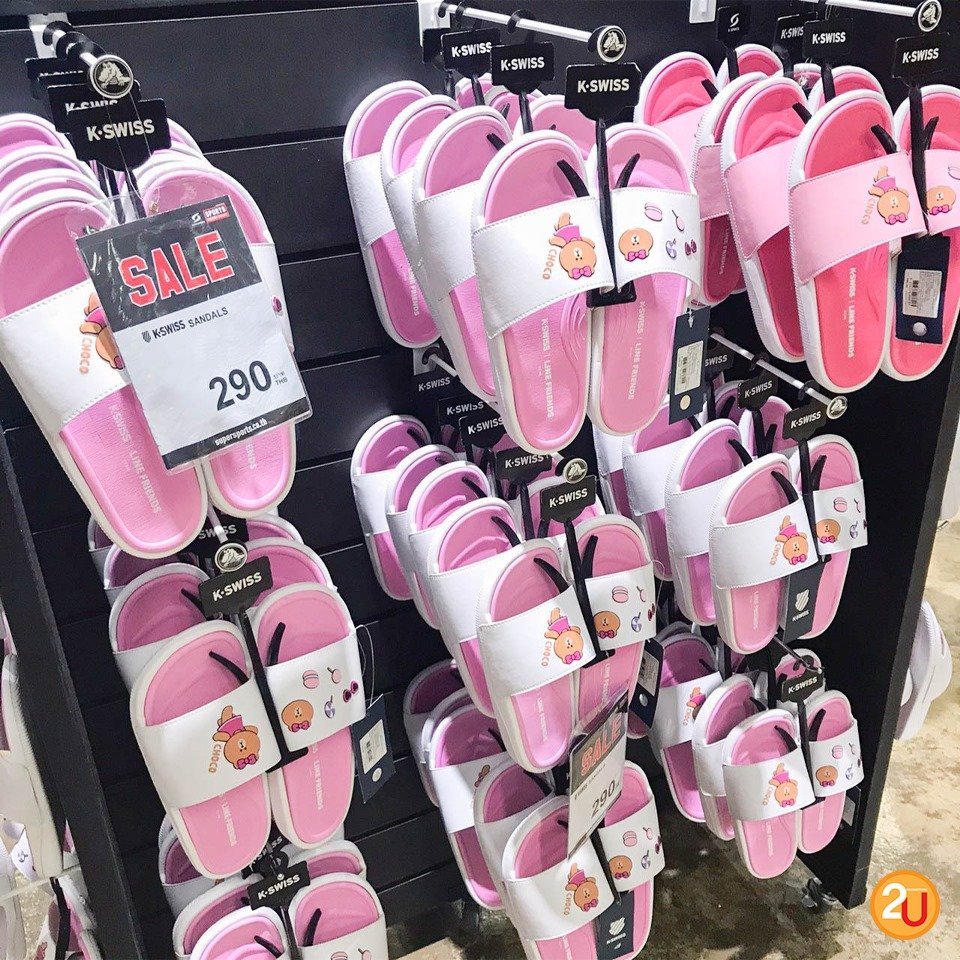 promotion2u's tweet image. รองเท้าแตะ K-Swiss X Line Friend ลดเหลือ 290.- 👡👡

น้องไลน์เฟรนด์ลดราคามาให้สอยจ้าาาา ต้องรีบสอยกันน๊าเพราะราคานี้เนี่ยคนรอลดกันเยอะเยย อ่ะ ๆ แอดเองก็ไปสอยมาแล้ว อิอิ

🗓 จนกว่าสินค้าจะหมด
📍SuperSports สาขาอมรินทร์พลาซ่า ชิดลม
#SuperSports #KSwiss #LineFriend #แนะนำรองเท้า2U