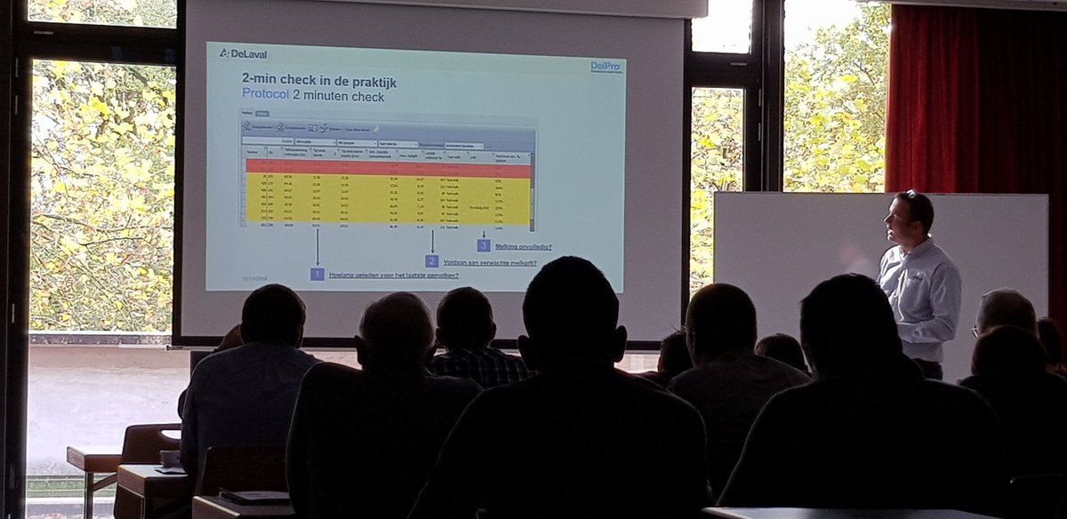 cow_coach's tweet image. Robotspecialist @Simon_de_Haan van #DeLaval legt de 2-minuten check uit: welke koeien hebben je aandacht nodig? #robotmelken #Koesensor