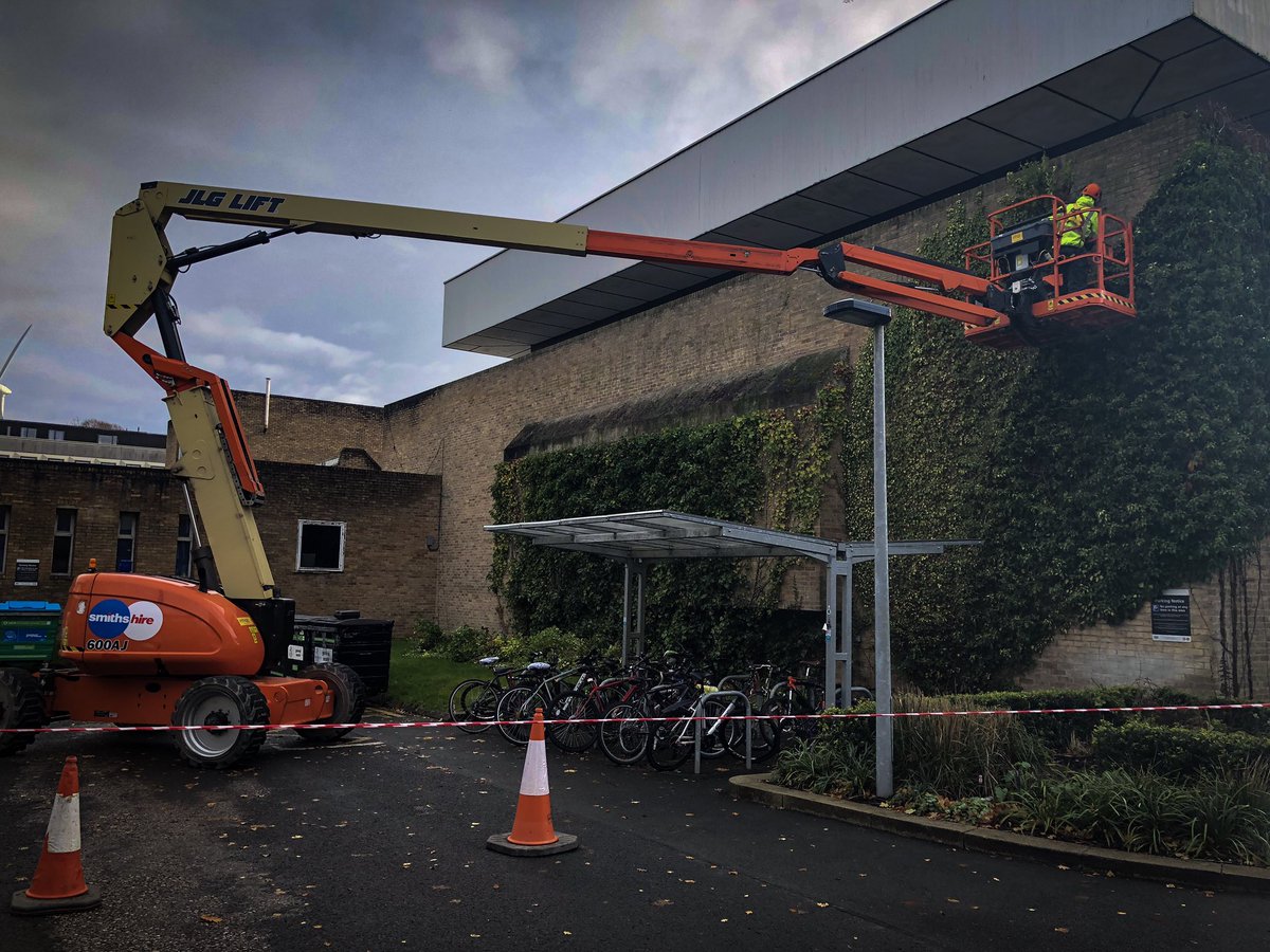 BGLscapes's tweet image. Thanks to @smithshire for providing us with the access equipment needed to undertake some high level pruning at @LancasterUni