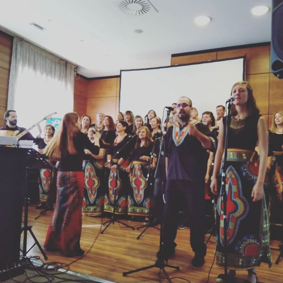 joyfulvitoria's tweet photo. Gala Anual de @ascudean
(Asociación de familias cuidadoras y personas dependientes) 😊💕
9/11/19
#llevandoalegria #joyfulvitoria #gospelvitoria https://t.co/jmkNbHdbII