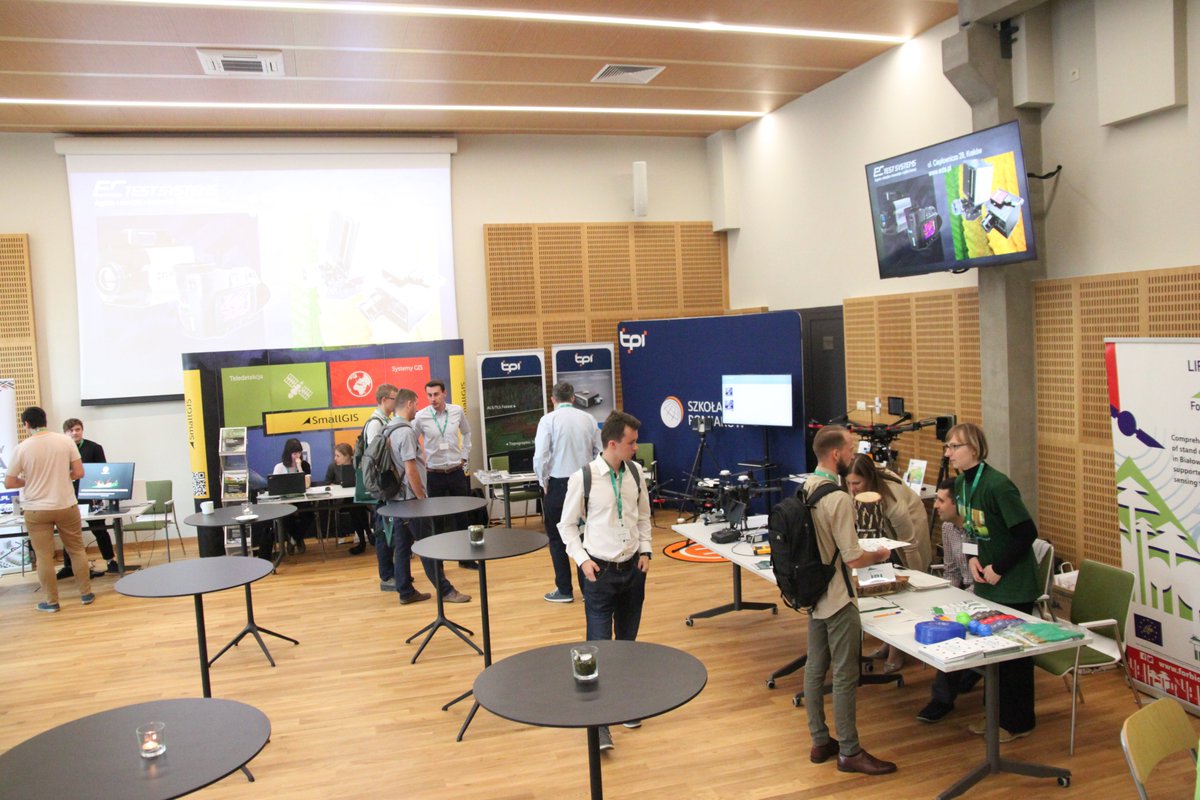 ForBioSensing's tweet photo. On October 22-23, #POLSCAN - I National #WForum dedicated to #LIDAR users took place in #Sękocin Stary. His main goal was to create a nationwide FORUM for the #exchange of information and #practical implementations between scientists, companies and institutions.
#science #forest https://t.co/k16atnjoIc