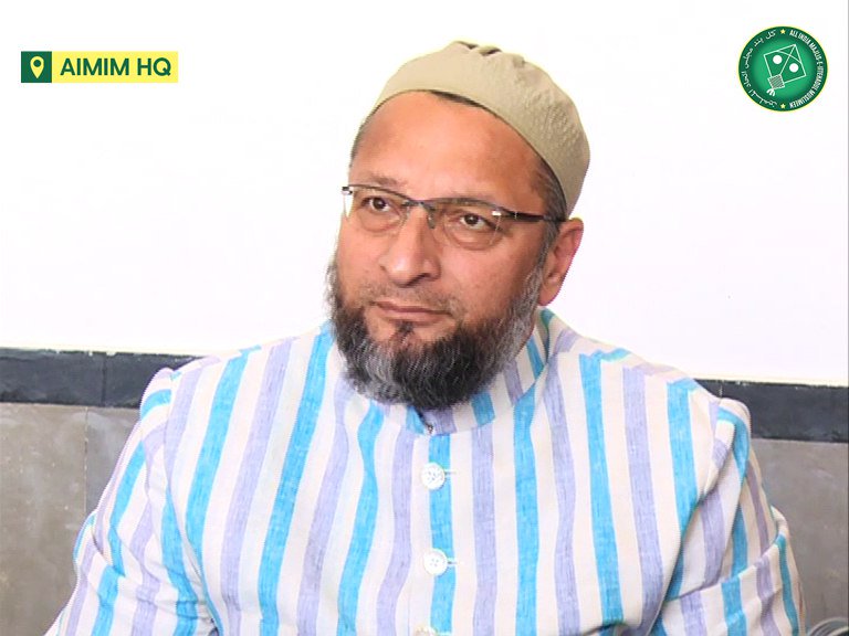 AIMIM (@aimim_national) on Twitter photo 2019-11-12 11:25:38 I reiterate our stand. AIMIM will neither support a BJP-led government nor an alliance of Shiv Sena-Congress. - @asadowaisi #MaharashtraPolitics I reiterate our stand. AIMIM will neither support a BJP-led government nor an alliance of Shiv Sena-Congress. - @asadowaisi #MaharashtraPolitics