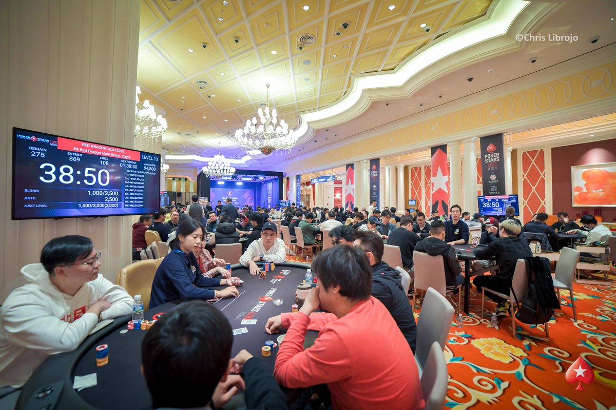 PokerStarsMacau's tweet photo. #RedDragonJeju Main Event Day 2 complete! 
⭕️36  survivors left from 302 Day 1 players
⭕️CL - Yin Shen Ming (China) - 2,785,000
Day 3 will be resumed at 1pm( GMT+9) tomorrow
🎥Live Stream at 1:30 local time on https://t.co/Ahr5KN9QEM 🎥 https://t.co/04jkP62hVF
