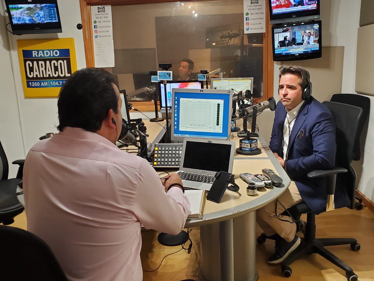ralvarezdiaz's tweet image. Gracias @radiocaracol1 y @MarioAndresNews por siempre tener a Puerto Rico en Mente @advfirm #reconstructionpr #architecturepr #advfirm