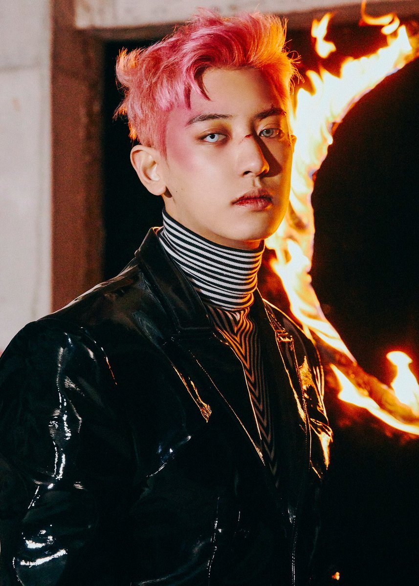 morningpassages's tweet photo. Monster Chanyeol vs Obsession Chanyeøl.
#CASE61 #ObsessedWithChanyeol @weareoneEXO @EXOonearewe https://t.co/mI4WT9XpjN