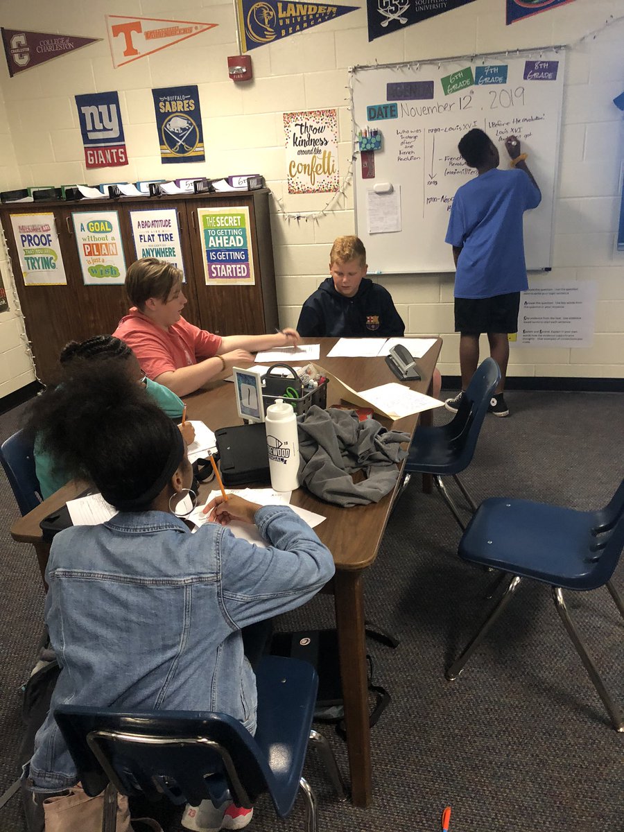 K_Bake_'s tweet photo. 7th grade tutorials are underway in @BMSatRSD2 AVID today! #BMSMakeItHappen #BMSAVID https://t.co/AuoBobKw8L