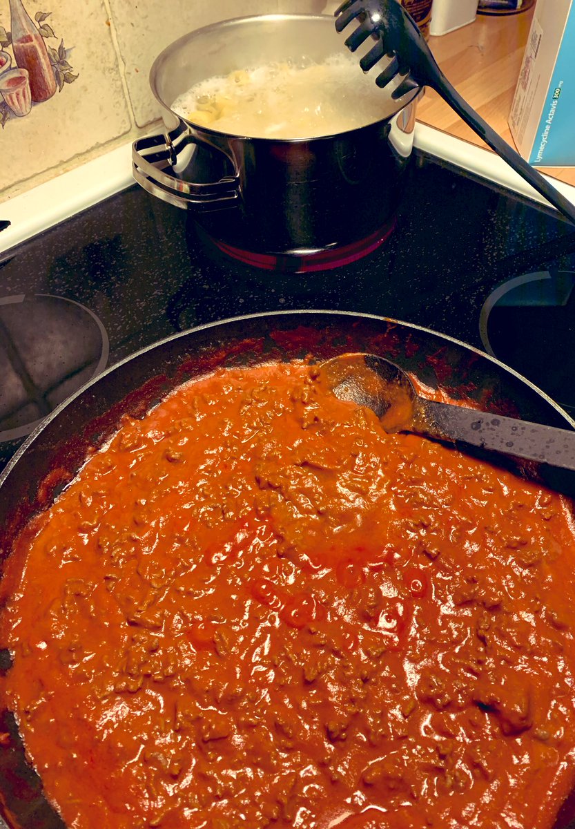 BassThumber's tweet photo. #italiantuesday https://t.co/3YVh5cdEQ2