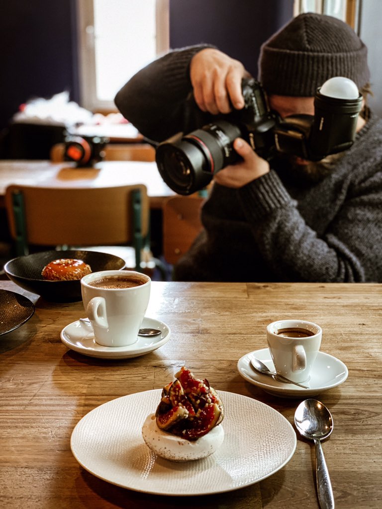 BocquetCaroline's tweet photo. Tournage et shooting avec les #artizans  #creativeagency #publicité #agence #gastronomie #digital #film #restaurant #commeunpoissondansleau #food #cuisine #communication https://t.co/yozgGA6wuP