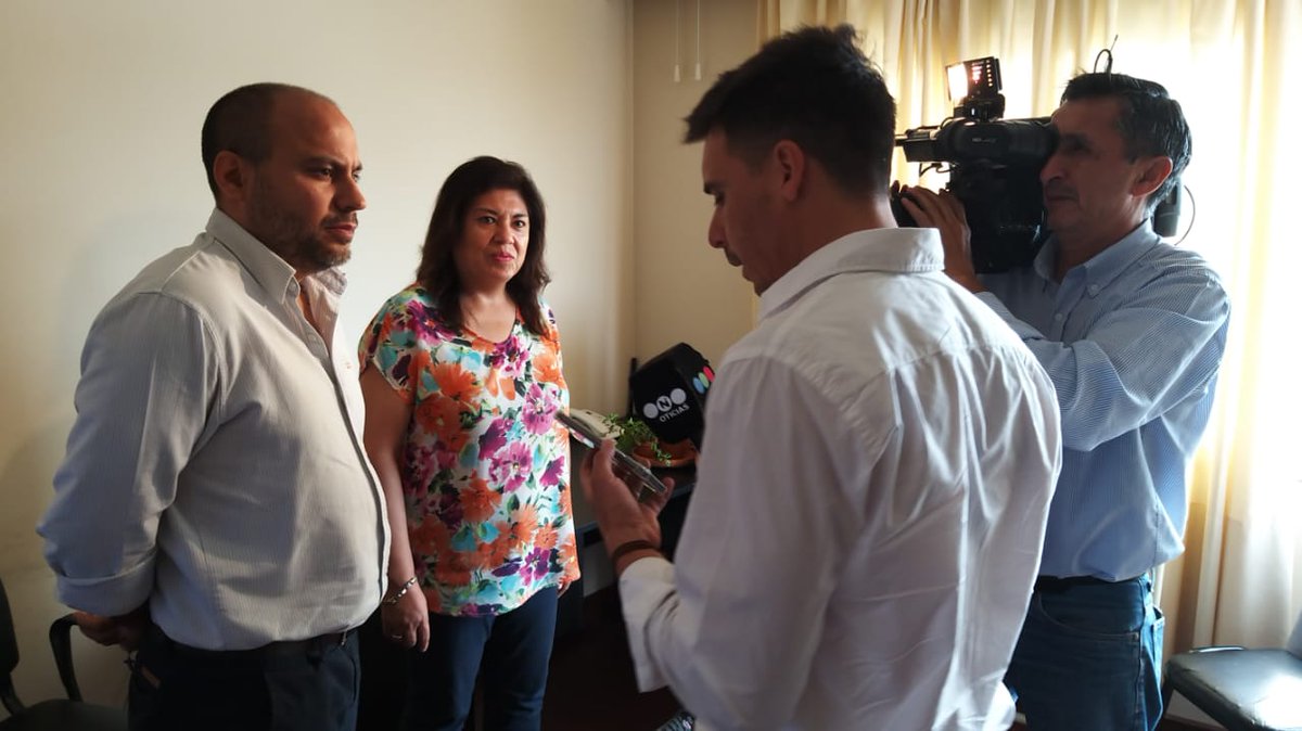 Hoy presentamos el Primer Curso Audiovisual sobre Robótica Educativa 💻🌐🤖

👉 bit.ly/33GT4gP 👈

Gracias a los medios de comunicación por acompañarnos y difundir esta propuesta 👏👏👏👏👏👏👏👏👏