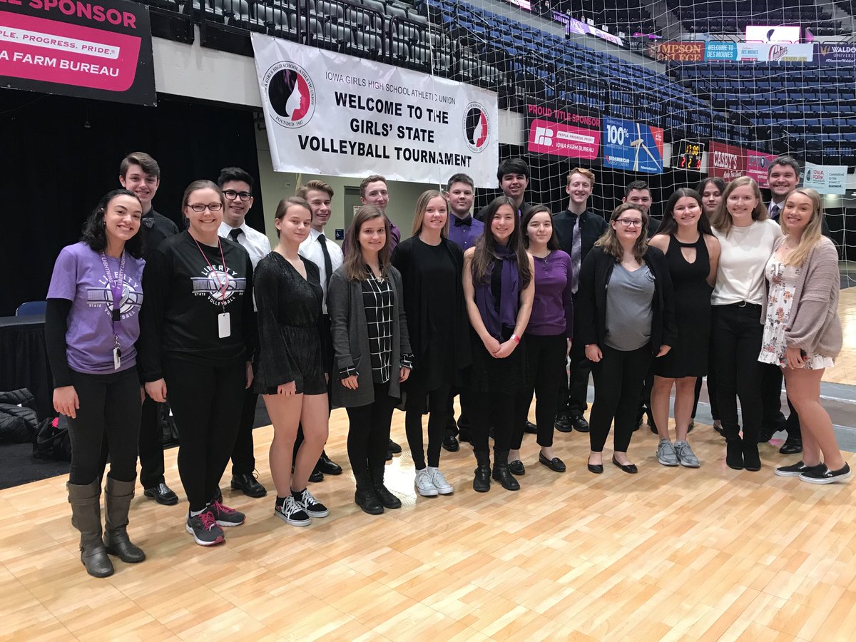 peggydolson's tweet photo. Liberty choir warms up at #State #liberty #L2L #bolts https://t.co/tIzkYcLff7