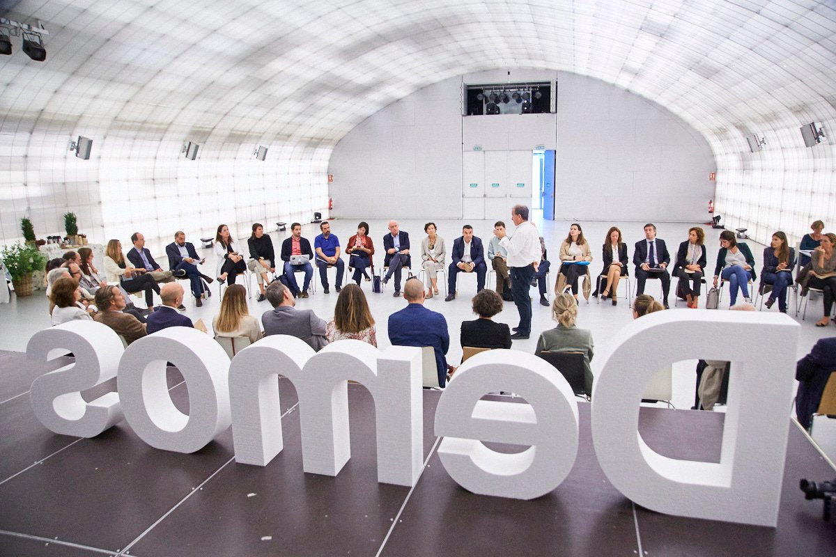 CanalLector's tweet image. #Demos2019 @AEF_fundaciones Filantropía, innovación, coworking, tendencias y mucho más. ¿Te lo vas a perder?

🔴🗓️Martes 3 #diciembre 
📍 @CasaLector @fundacionGSR 
🖱️ canallector.com/docs/2800/