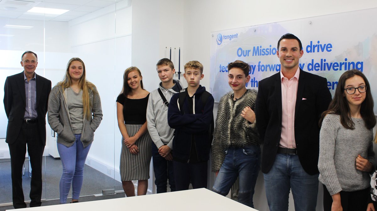 proximitySLH's tweet photo. Last month we visited @TangentJobs Recruitment in Billericay for the @MADE_course. Thanks to all involved for hosting us and inspiring our students, encouraging them to think outside the box with their careers and to always #communicate well. #MADEunique #MADEwithapurpose https://t.co/m198f1sHwY
