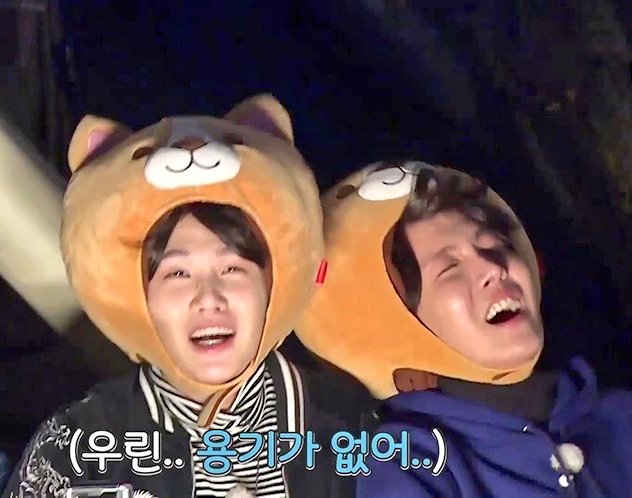 H7Cn8Q's tweet photo. @getintobts6 @ArmyJhope_218 @BiasSeokjin @BTS_twt 분명 낮에도 귀여우시꼬양
ㅋㅋㅋㅋㅋㅋㅋㅋㅋㅋ
낮이고 밤이고....
��걸 쓸 용기가 없어요😂
BTS #GrupoDoAno 
#POPTimeAwards @BTS_twt https://t.co/zvMB9ARJCR