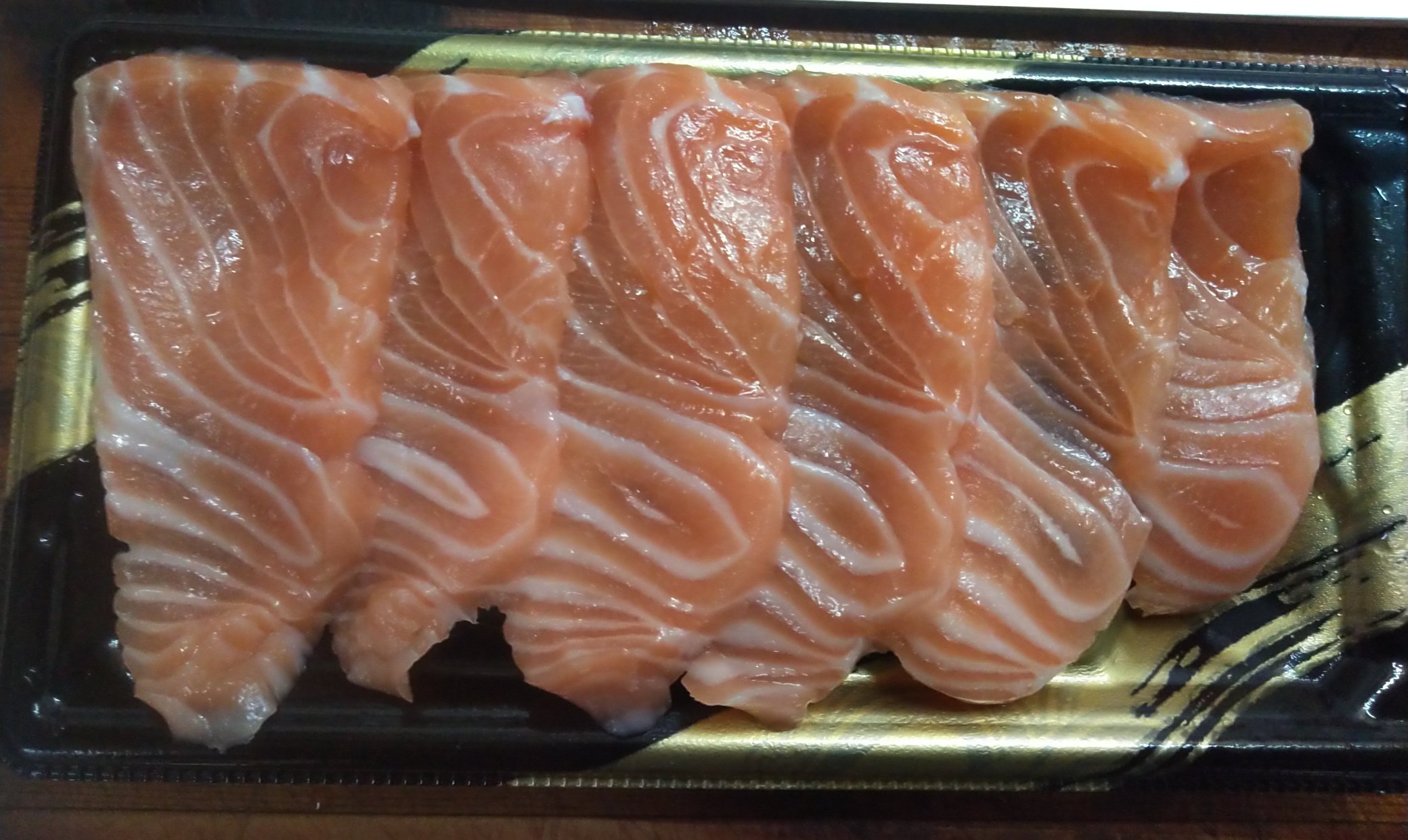 魚屋さん ワクチン 事の発端はこちら T Co Y61ztgk6yu サーモンの刺身を食べたらサナダムシに感染してしまったと言うもの この放送後 サーモンに対する不信感が芽生えた方が居たようなので ただのスーパーの店員がサーモンについて少し紹介と解説