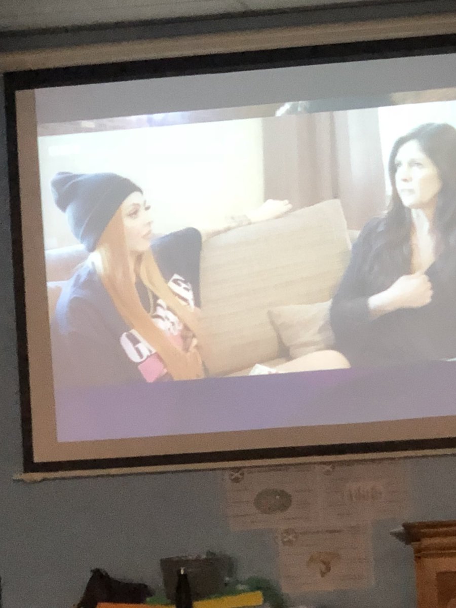 BraeviewR's tweet photo. @LittleMix #kindessday #braeview celebrating kindness and the courage of others including your very own @jesynelson #wordsmatter#@braeview#kindnessisking💖 https://t.co/MAfRpAVsjX
