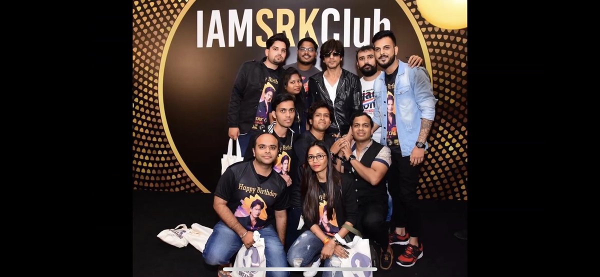 SRKCHENNAIFC's tweet photo. Video: Watch Team SRKCHENNAIFC member’s Meet &amp; Greet With King Khan @iamsrk on Nov 2, 2019! 

Thank you SRK sir for all the lovely memories you gave us on ur 54th birthday ❤️

Watch full video here: https://t.co/tOHlPFbbZR https://t.co/MhByWVHnDv