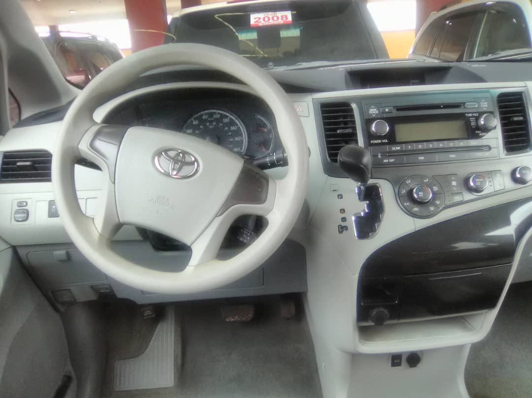 OrcbLimited's tweet image. Toyota Sienna 2013, Tokunbo, Clean &amp;amp; working perfectly, all you have to do is buy &amp;amp; drive, nothing to fix, Asking Price is #7M but negotiable, if interested or you need any other car or you want to Sell/Fix your car contact us on 08180910184 or orcbagents@gmail.com