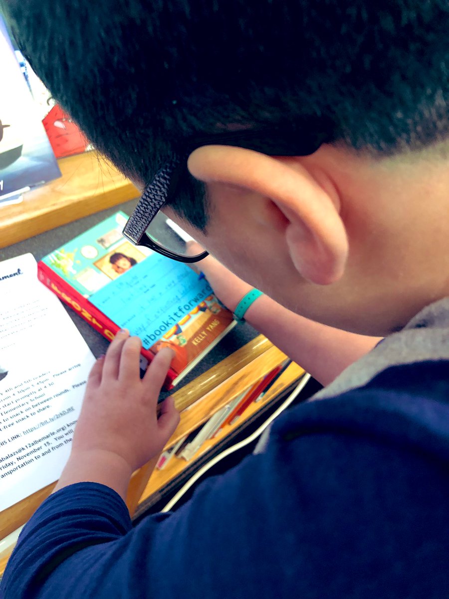 jamee_dion's tweet photo. #bookitforward is gaining steam! This girl came running into the library this am to rec #VAreaderschoice book #Frontdesk. Read the book in one night! @WESBearTracks https://t.co/VfI8UTNIgx