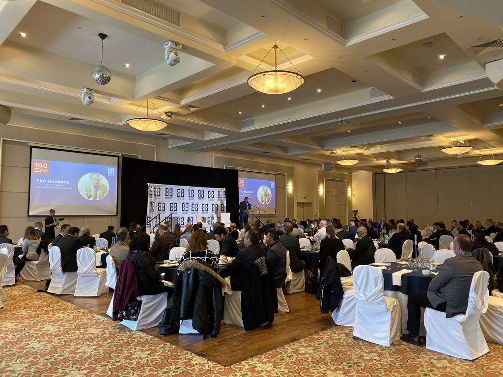 BramptonBOT's tweet photo. Excited to see @C_Mulroney’s announcement today. The new Business Advisory Council brings business, community leaders and municipalities together to drive two-way all-day GO forward. #TWADGO #KeepUsMoving #BramptonBot https://t.co/2pwH71L1xH