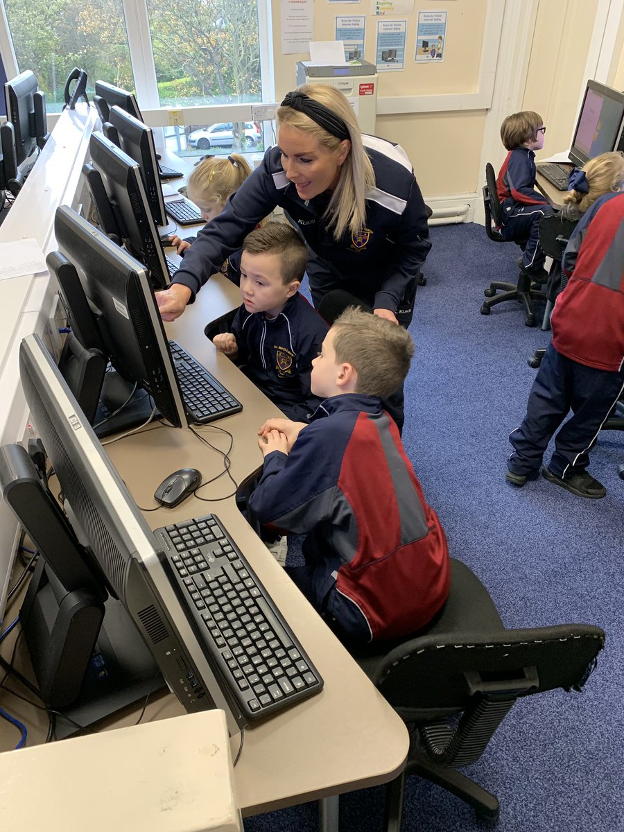 stmarys_prep's tweet photo. Year 2 are learning about e-safety with Miss Walton and enjoyed using KidRex, the safe search engine for children. #onlinesafety #kidrex #esafety https://t.co/Ebd44VOnts