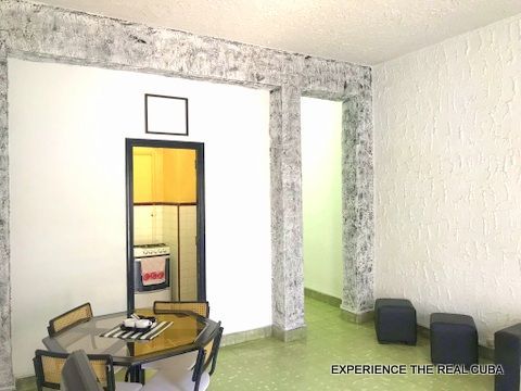 exptherealcuba's tweet photo. Check out #Casa Llave en Mano #Havana #Cuba #apartment #visitcuba #cubatrip #cubastay https://t.co/ZLPKQvtplx https://t.co/YoM5e07zVQ