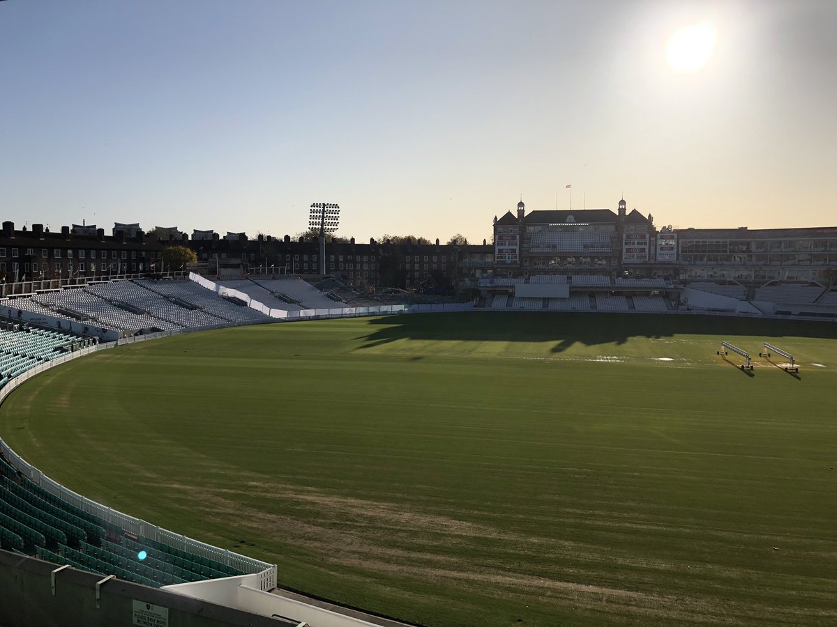 pip2511's tweet photo. Day at the @WineChallenge #tranche1 the oval looking glorious this morning and work underway on the new stand #iwc2020 https://t.co/aYHwZcSeNG