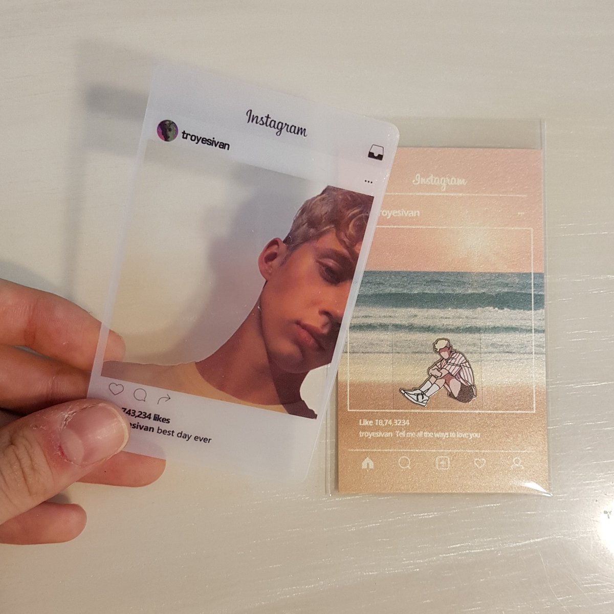 [재고판매중]트로이 시반 자수팔찌 tweet media