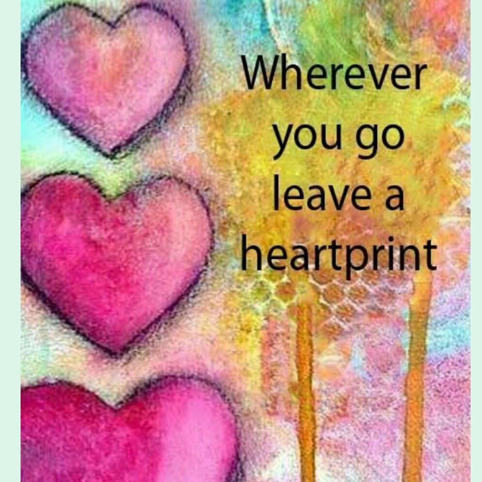 PrachiMalik's tweet image. Wherever you go,leave a #HeartPrint!❤❤❤❤❤
#SpreadLove!❤❤❤❤❤
#TuesdayThoughts 
#JoyTrain
#ChooseLove
#RainKindness