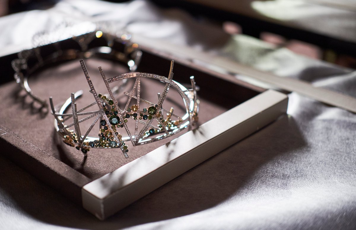 Chaumet's tweet photo. Chaumet Behind The Scenes, the newest addition to the #ChaumetLibrary and a premiere in the world of High Jewellery. Chaumet unveils here it's daily life through stolen moments captured by Julien Falsimagne. Available in French and English versions in bookstores or online. https://t.co/IQZpATKXl4